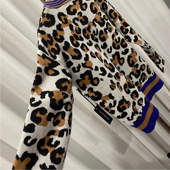 Love at First Find Leopard Sweater NWT - Picture 6 of 9